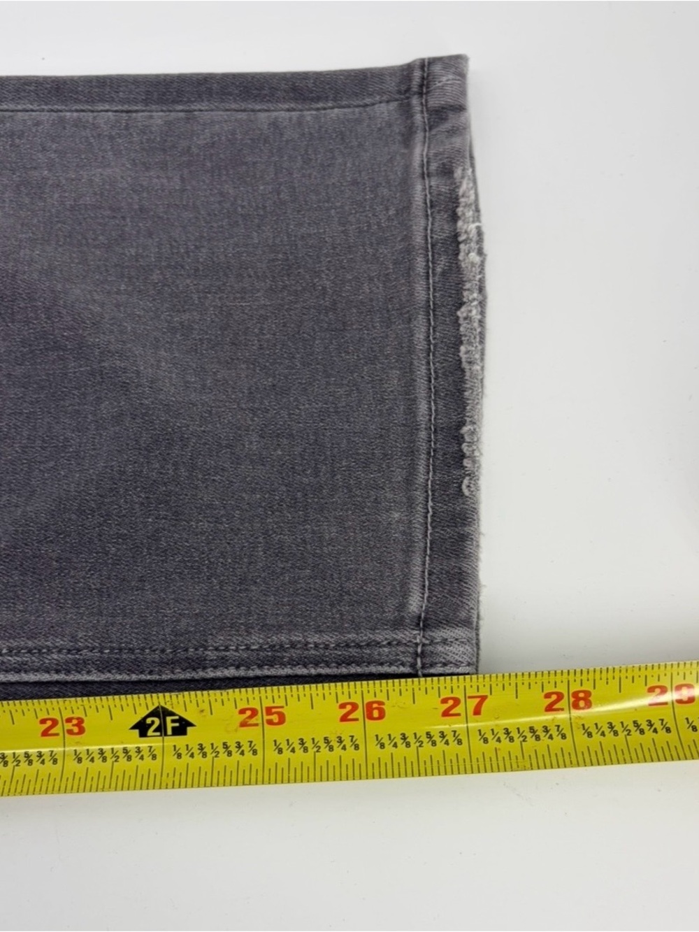 Vervet "Gladness" High Rise Distressed Crop Straight Jeans, Gray, Women 32 D453 - Picture 9 of 10
